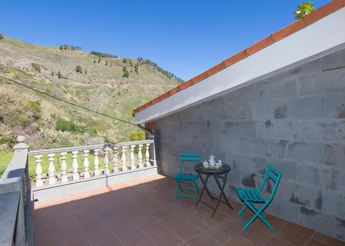 Mogaren Bed & Breakfast *